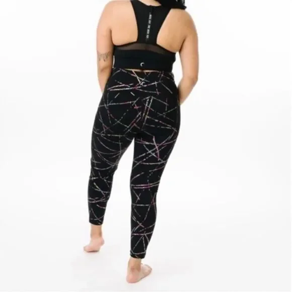 ZYIA Abstract Hi Rise 7/8 Length Leggings Sz 6/8 - Picture 2 of 10